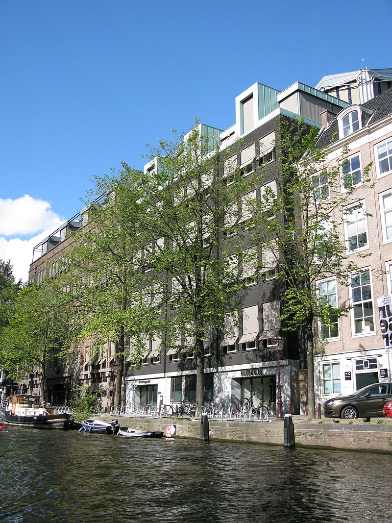 アムステルダムの本社。wikipediaより引用